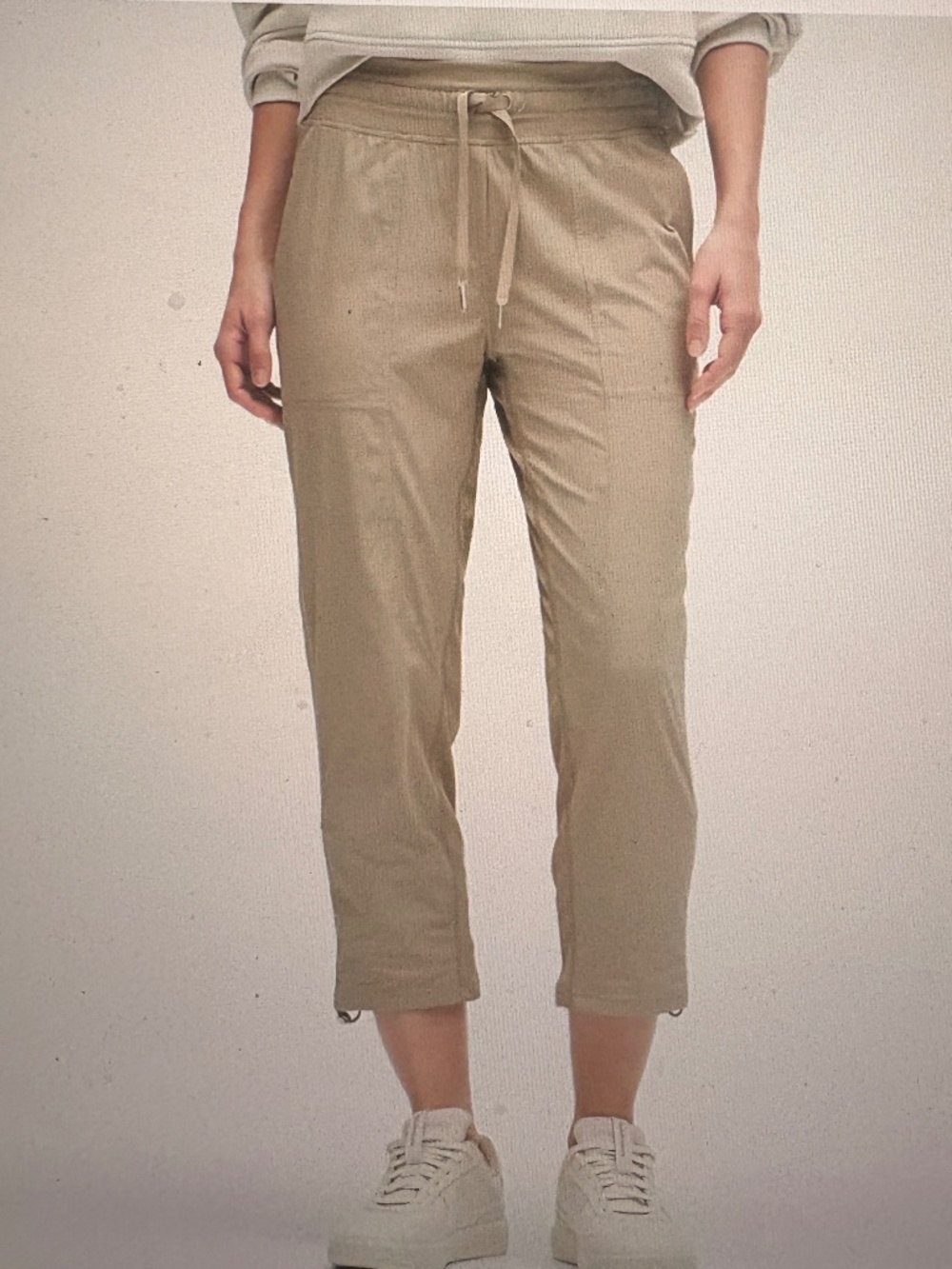 Dance Studio Mid-Rise Cropped Pant